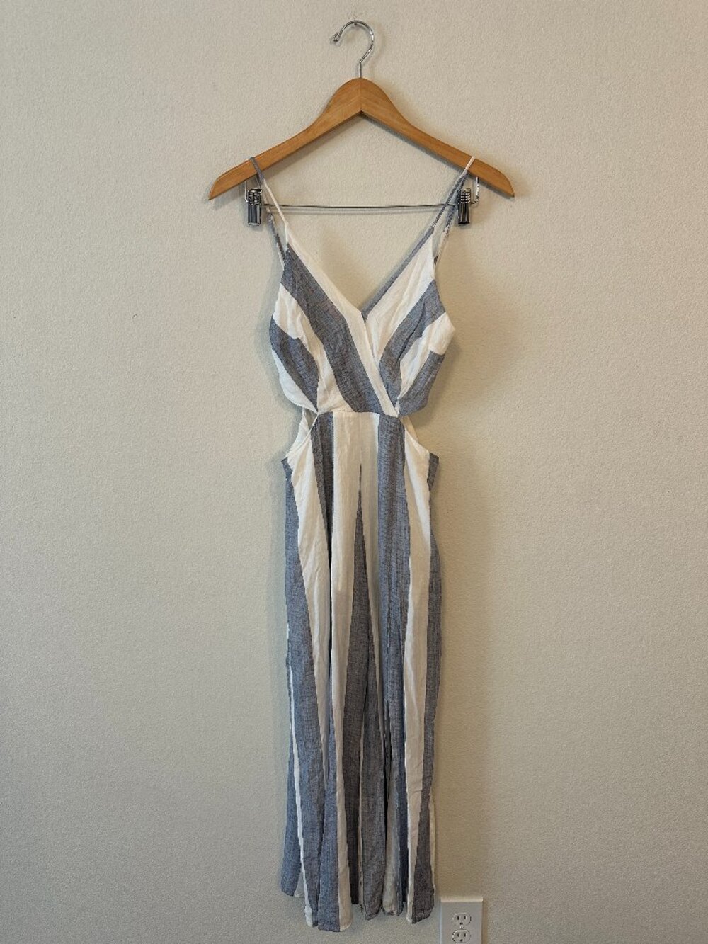 Blue Blush Striped Cutout Wide Leg Jumpsuit M Blue Ivory Rayon IBR1352
